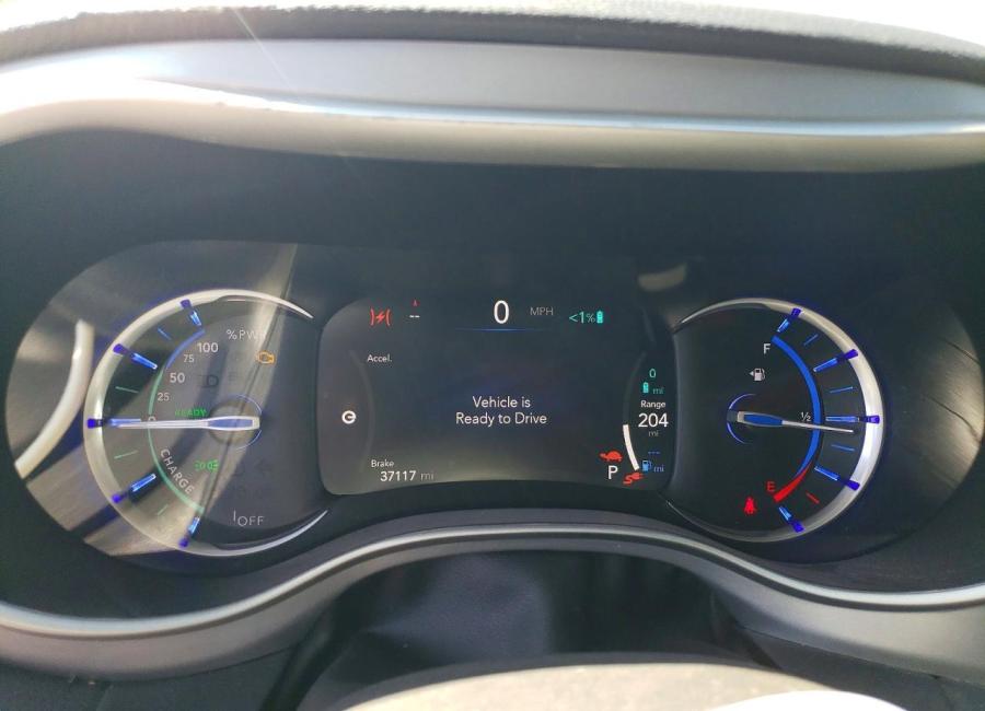 Salvage 2024 Chrysler Pacifica Hybrid Select in White
