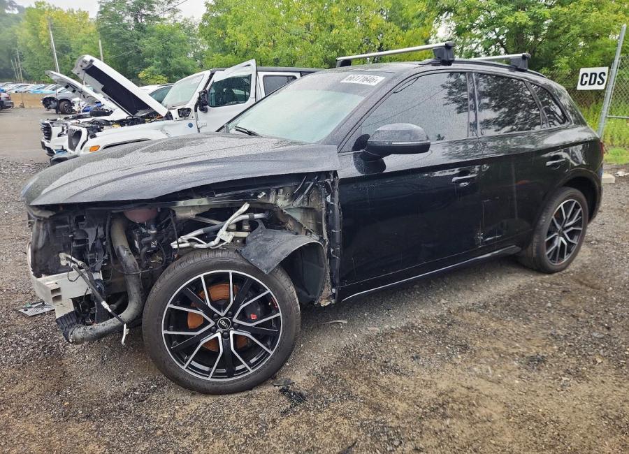 Salvage 2021 Audi Sq5 Prestige in Black