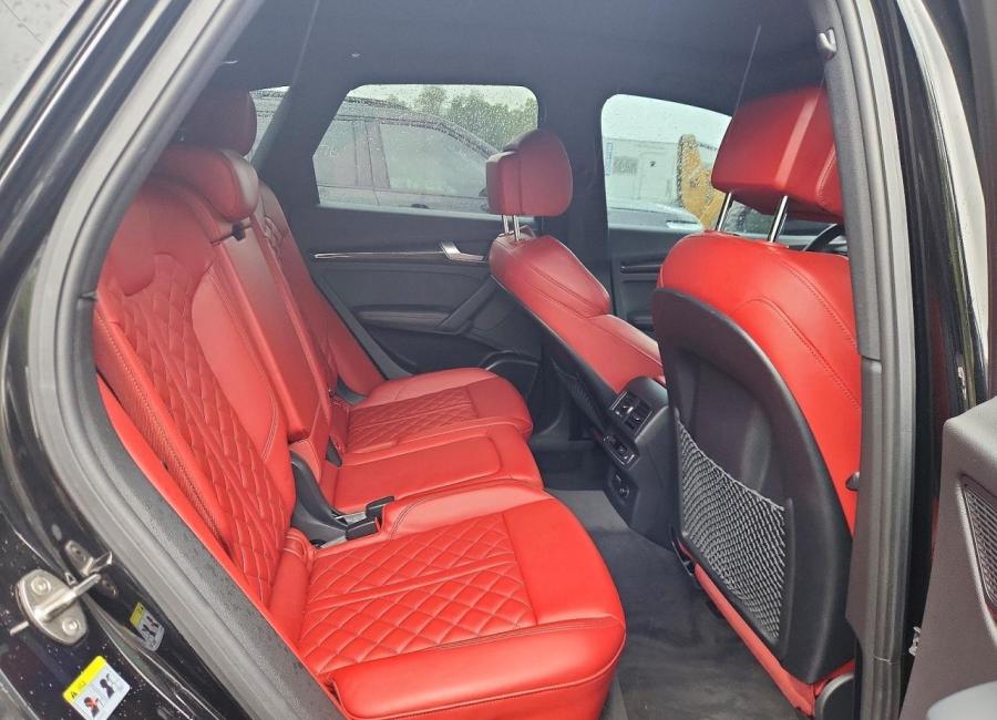 Salvage 2021 Audi Sq5 Prestige in Black