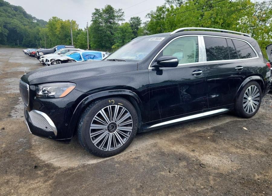 Salvage 2023 Mercedes Benz Gls 600 Maybach in Two Tone