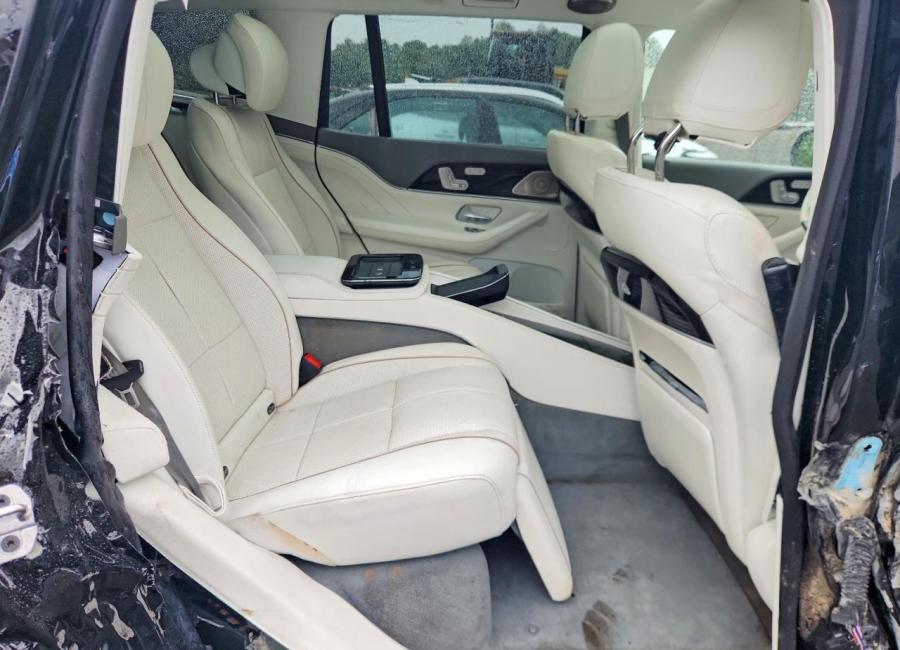 Salvage 2023 Mercedes Benz Gls 600 Maybach in Two Tone