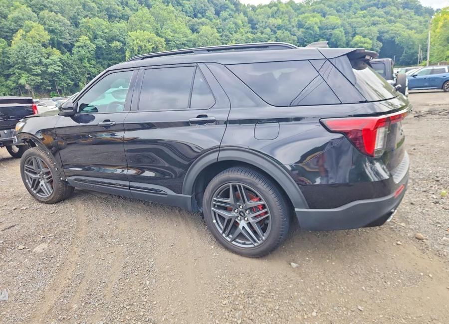 Salvage 2025 Ford Explorer St in Black