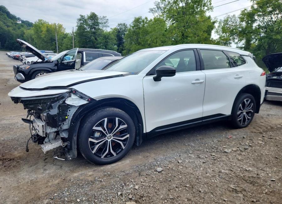 Salvage 2025 Toyota Crown Signia Xle in White