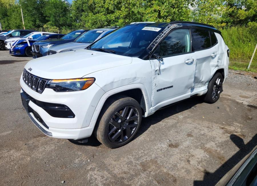 Salvage 2025 Jeep Compass Limited in White
