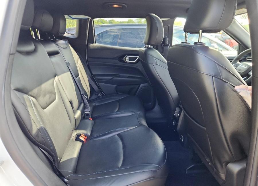 Salvage 2025 Jeep Compass Limited in White