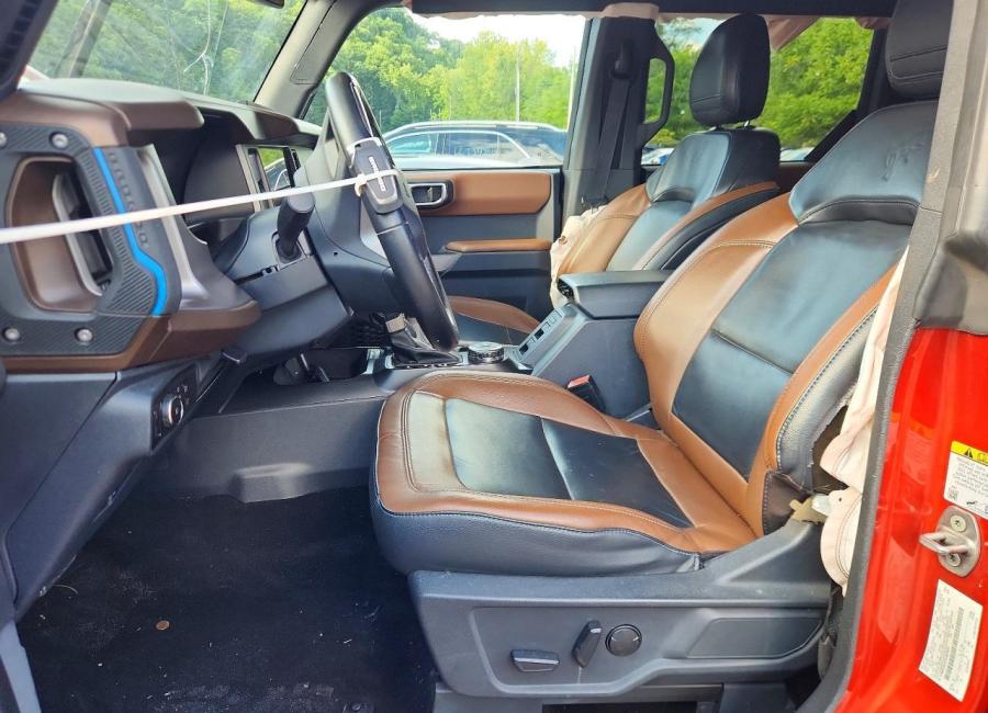 Salvage 2023 Ford Bronco Wildtrak in Burgundy