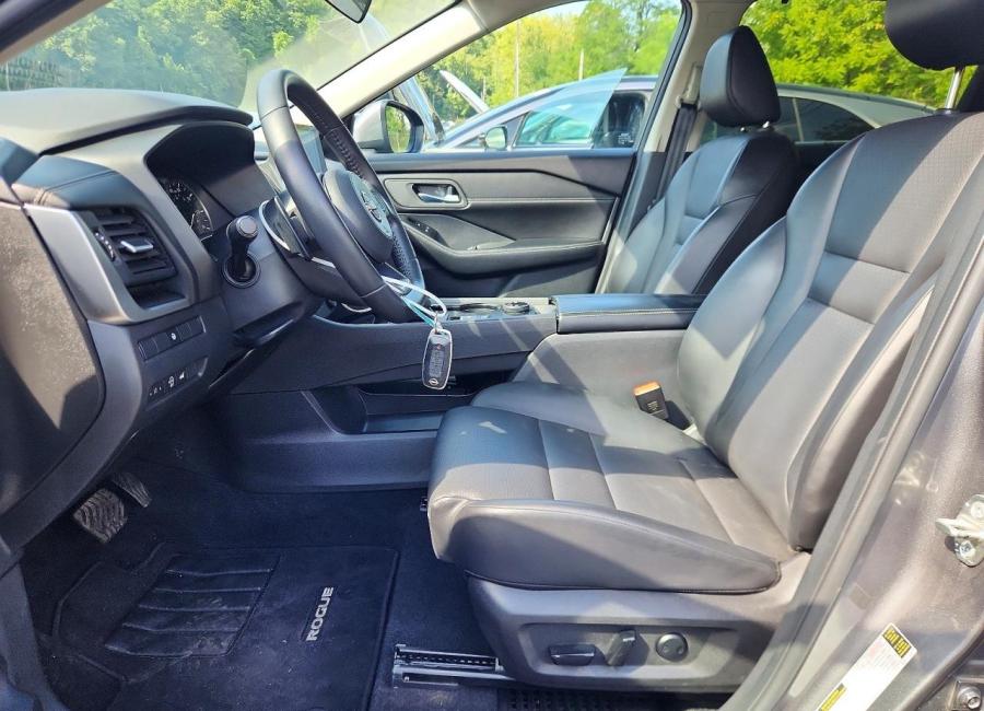 Salvage 2024 Nissan Rogue Sv in Gray