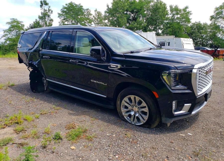 Salvage 2024 Gmc Yukon Xl Denali in Black