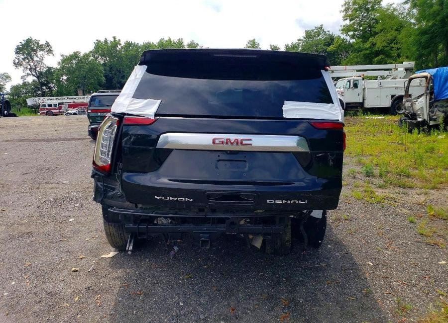 Salvage 2024 Gmc Yukon Xl Denali in Black