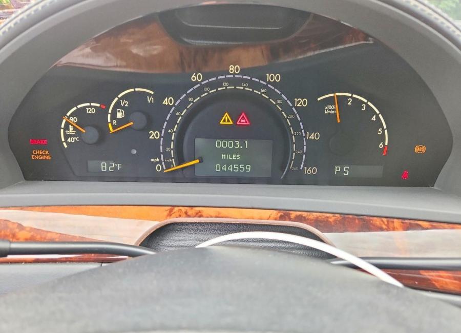 Salvage 2002 Mercedes-benz S600  in Black