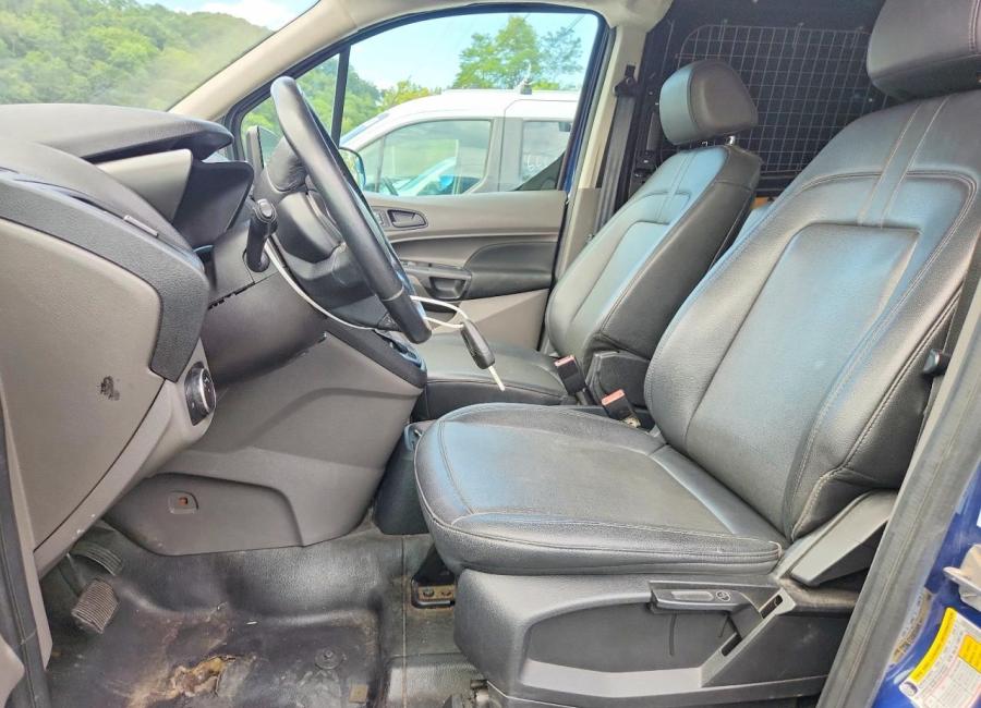 Salvage 2019 Ford Transit Connect  in Blue