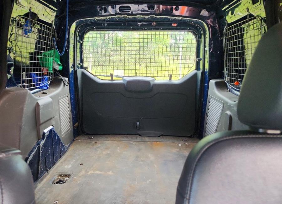 Salvage 2019 Ford Transit Connect  in Blue