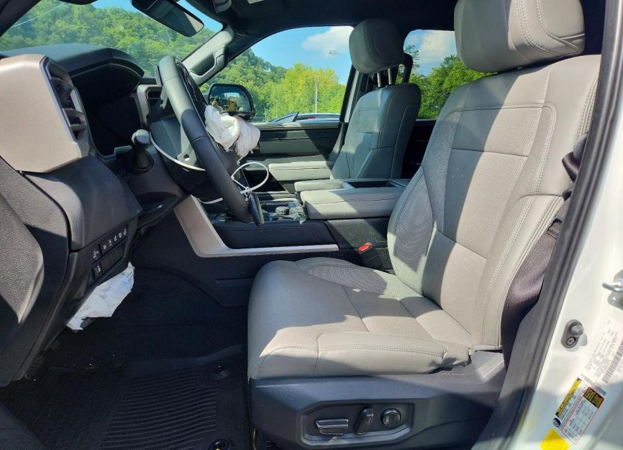Salvage 2025 Toyota Tundra Limited in White
