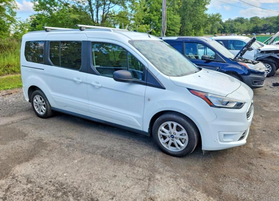 Salvage 2023 Ford Transit Connect  in White