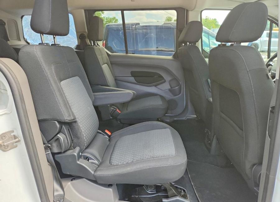 Salvage 2023 Ford Transit Connect  in White