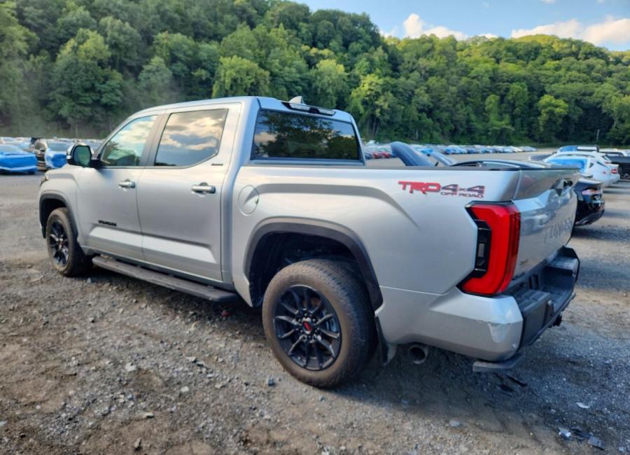 Salvage 2025 Toyota Tundra Limited in Silver