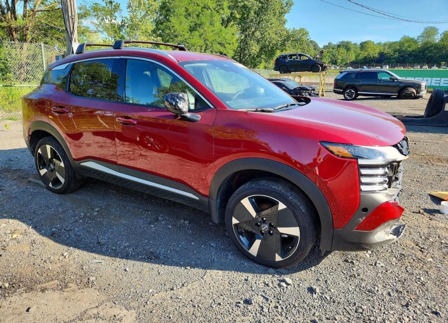 Salvage 2026 Nissan Kicks Sr in Burgundy