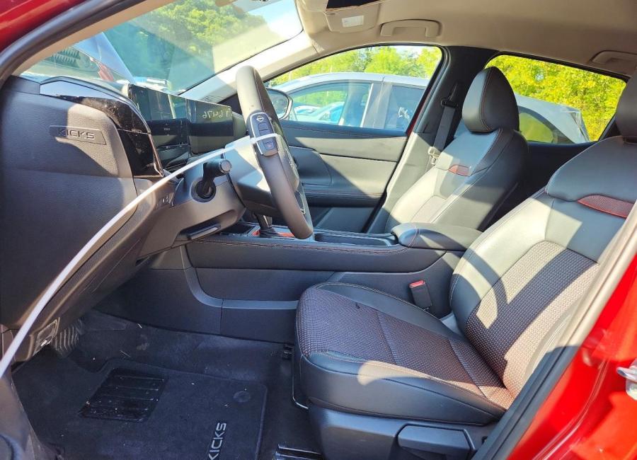 Salvage 2026 Nissan Kicks Sr in Burgundy