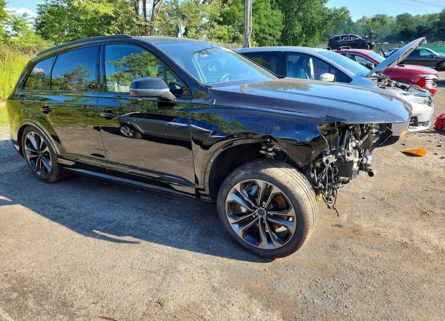 Salvage 2026 Audi Q7 Premium Plus in Black