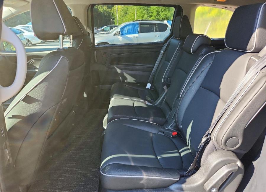 Salvage 2026 Honda Odyssey Touring in Silver