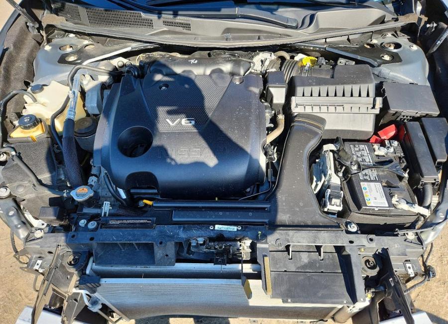 Salvage 2023 Nissan Maxima Sv in Silver