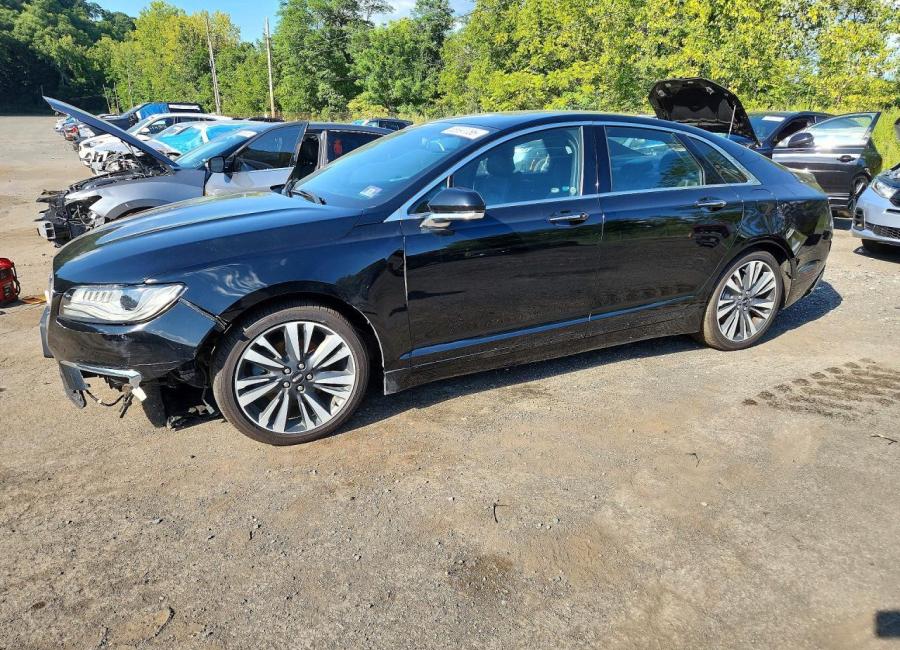 Salvage 2017 Lincoln Mkz  in Black