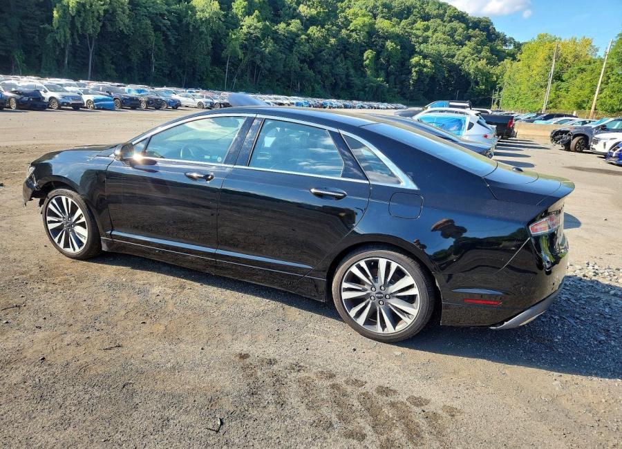 Salvage 2017 Lincoln Mkz  in Black
