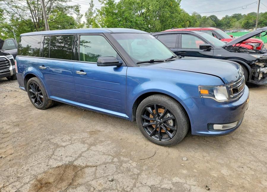 Salvage 2018 Ford Flex  in Blue