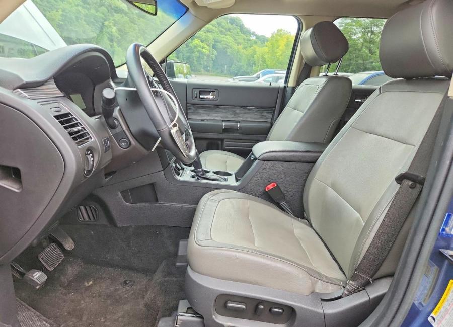 Salvage 2018 Ford Flex  in Blue