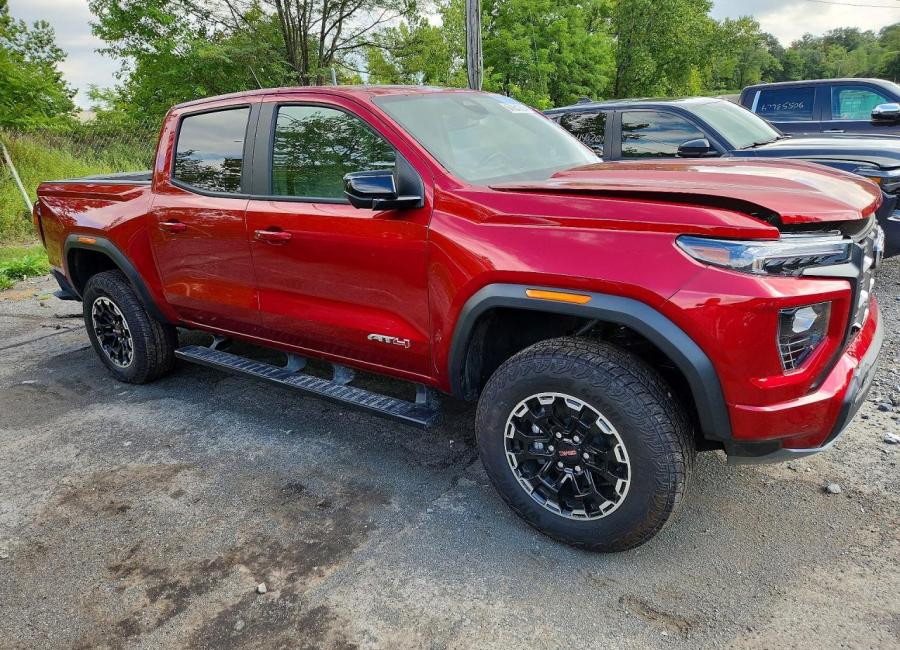 Salvage 2026 Gmc Canyon At4 in Burgundy
