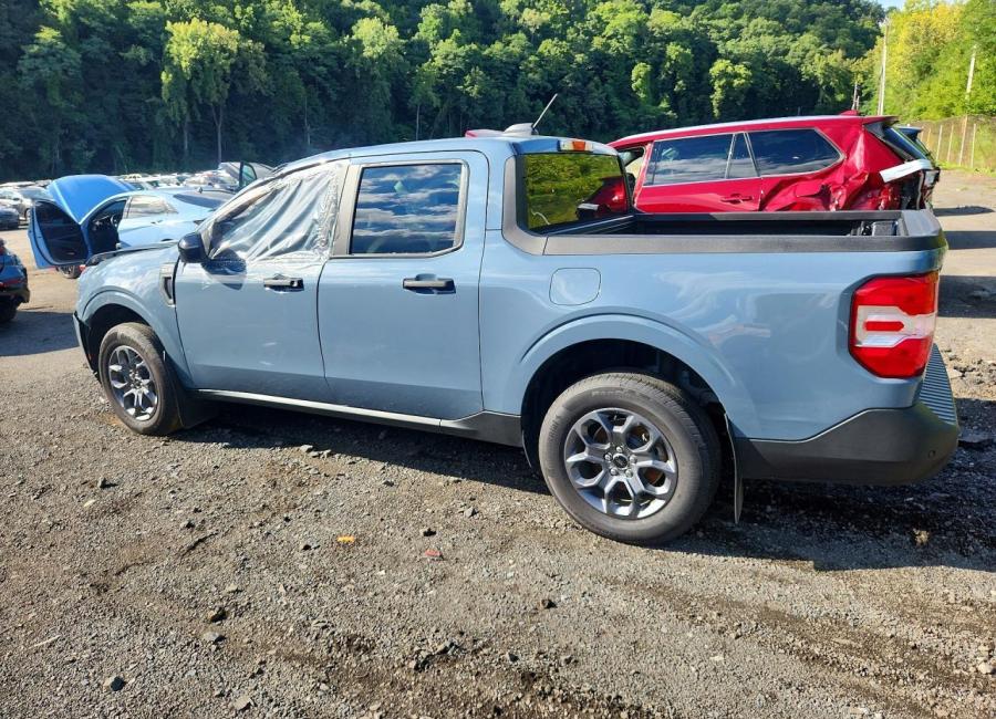 Salvage 2025 Ford Maverick  in Blue