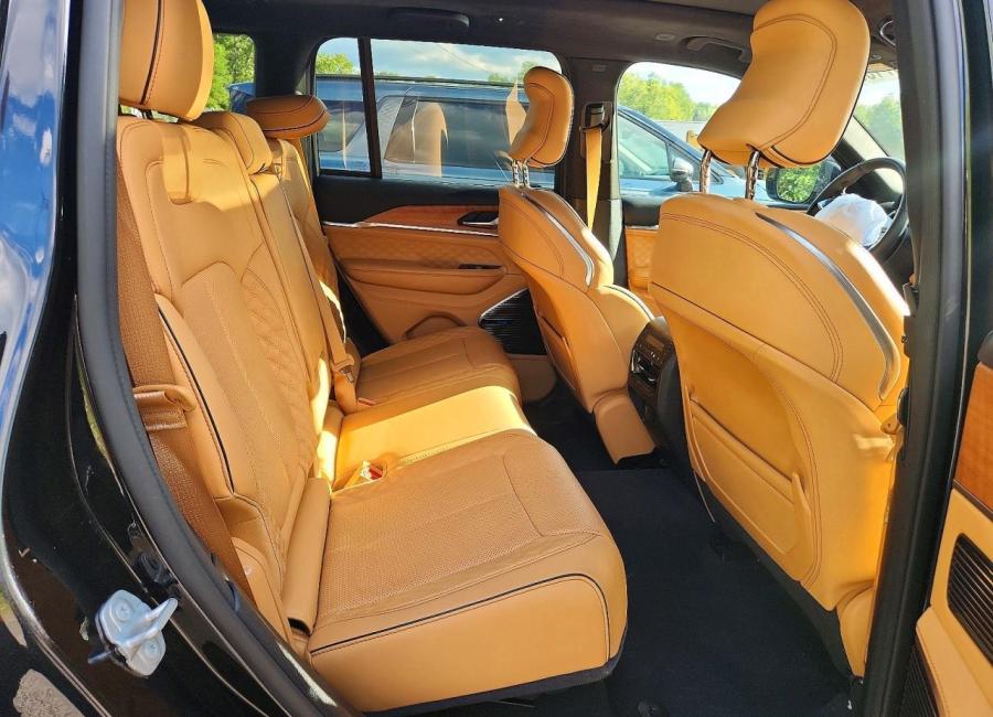 Salvage 2023 Jeep Grand Cherokee Summit 4xe in Black