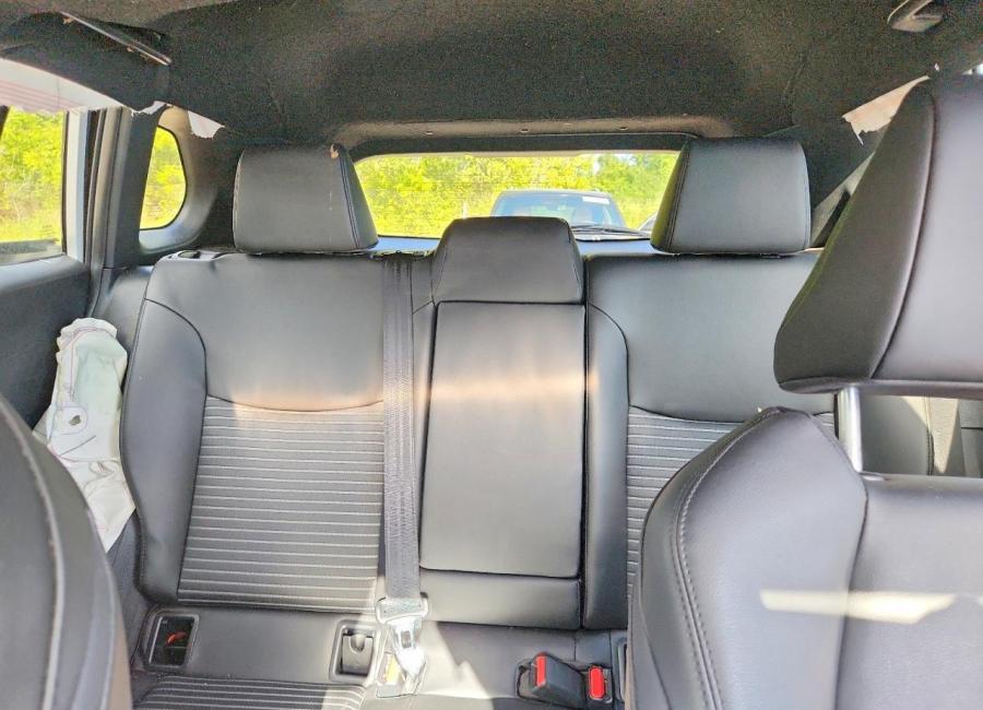 Salvage 2024 Toyota Corolla Cross Hybrid Xse in White