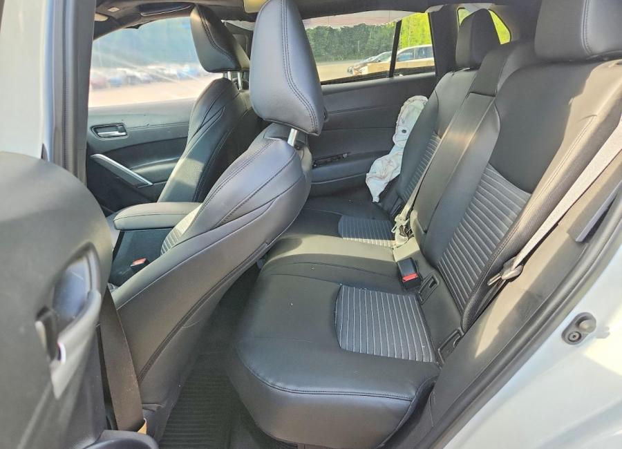 Salvage 2024 Toyota Corolla Cross Hybrid Xse in White