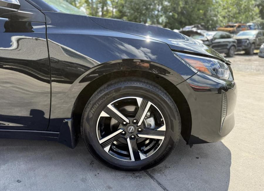 Salvage 2025 Nissan Sentra Sv in Black