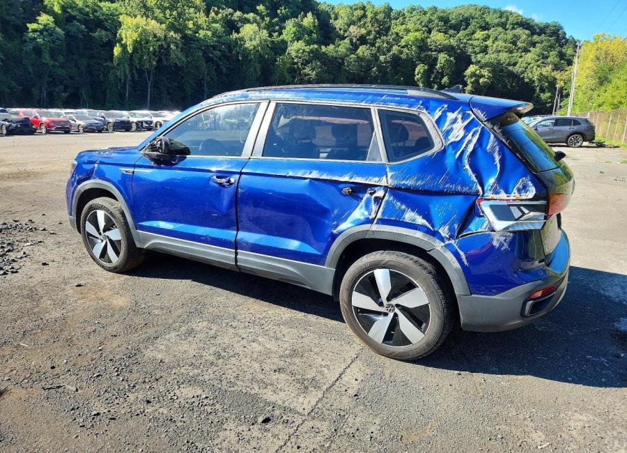 Salvage 2024 Volkswagen Taos S in Blue