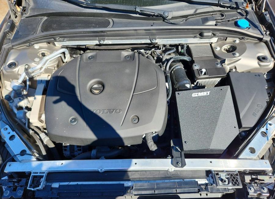 Salvage 2021 Volvo S60 T6 R-design in Gray