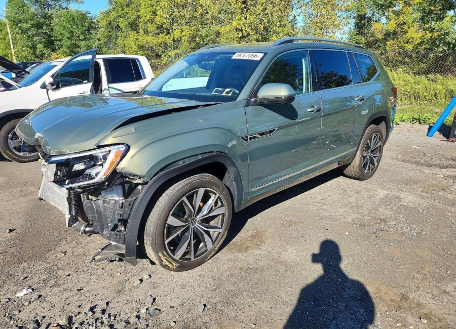 Salvage 2026 Volkswagen Atlas Sel Premium R-line in Green
