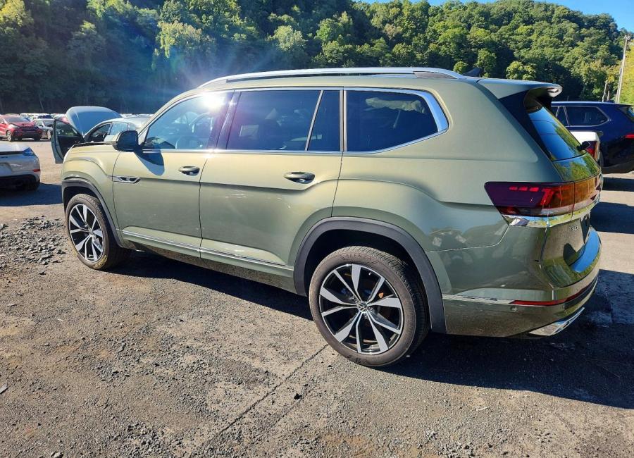 Salvage 2026 Volkswagen Atlas Sel Premium R-line in Green