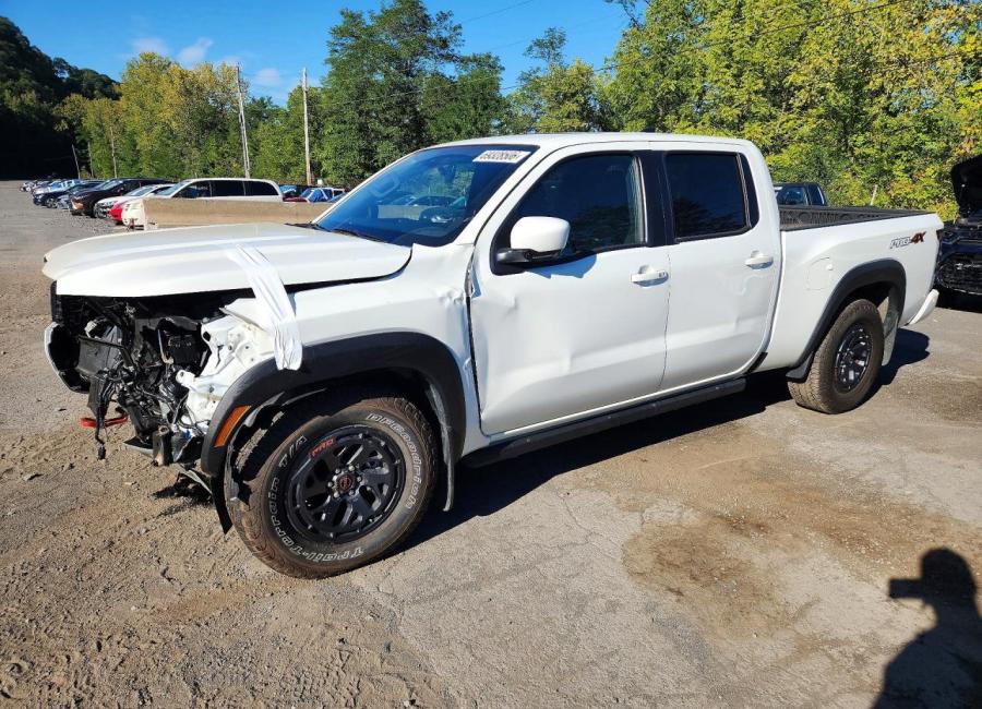 Salvage 2025 Nissan Frontier Pro-4x in White
