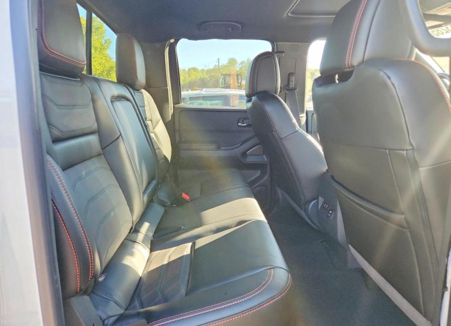 Salvage 2025 Nissan Frontier Pro-4x in White