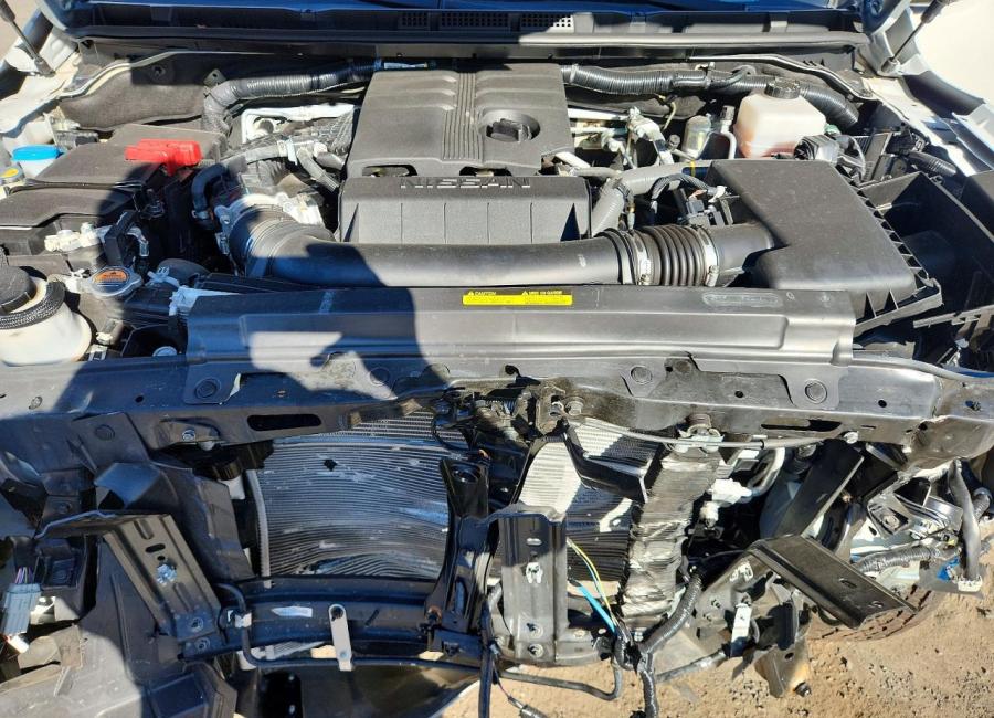 Salvage 2025 Nissan Frontier Pro-4x in White