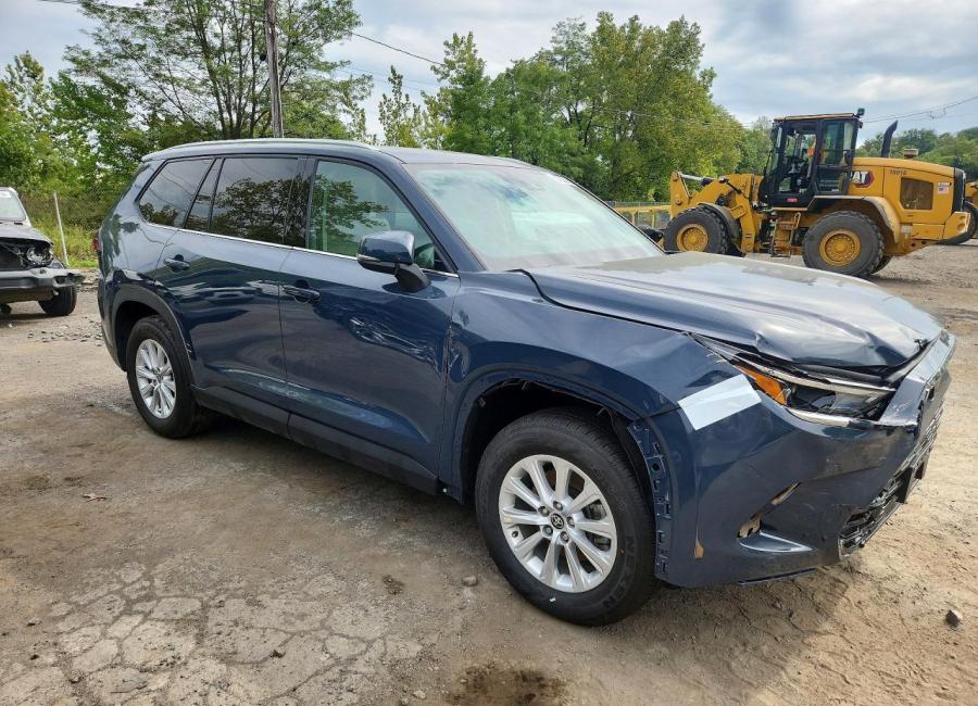 Salvage 2025 Toyota Grand Highlander Hybrid Xle in Blue