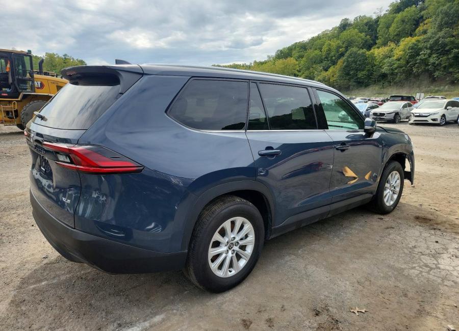Salvage 2025 Toyota Grand Highlander Hybrid Xle in Blue