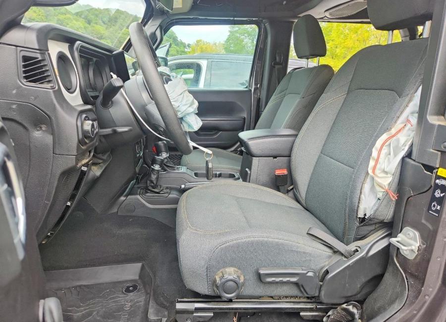 Salvage 2024 Jeep Wrangler  in Gray