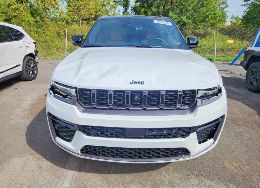 Salvage 2026 Jeep Grand Cherokee L Summit in White