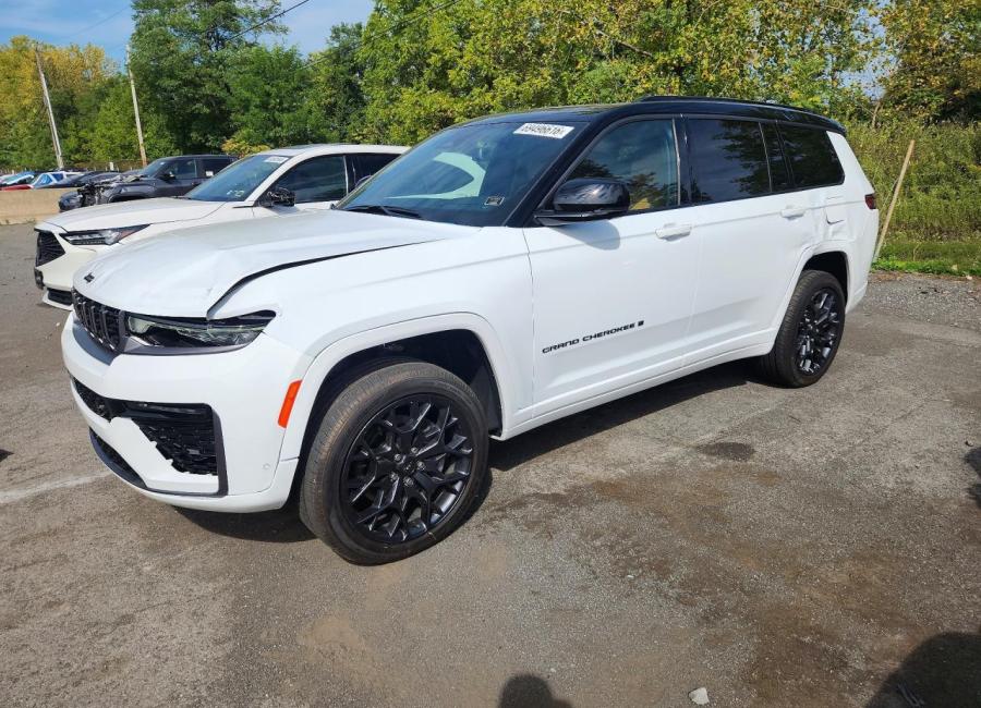 Salvage 2026 Jeep Grand Cherokee L Summit in White