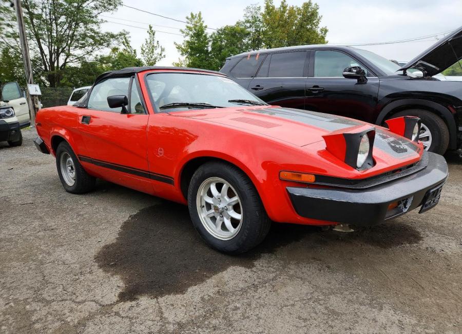 Salvage 1980 Triumph Tr7 Roadster in Red