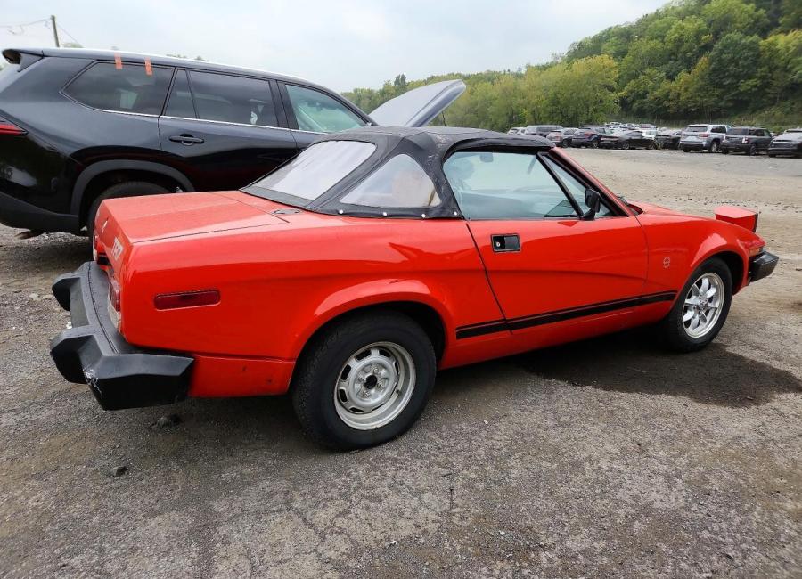 Salvage 1980 Triumph Tr7 Roadster in Red