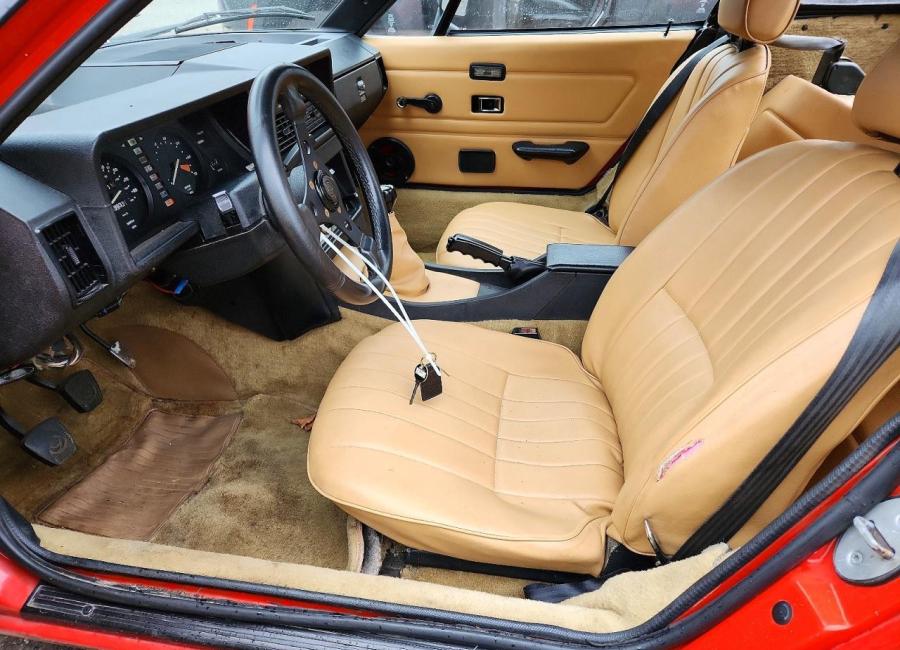 Salvage 1980 Triumph Tr7 Roadster in Red